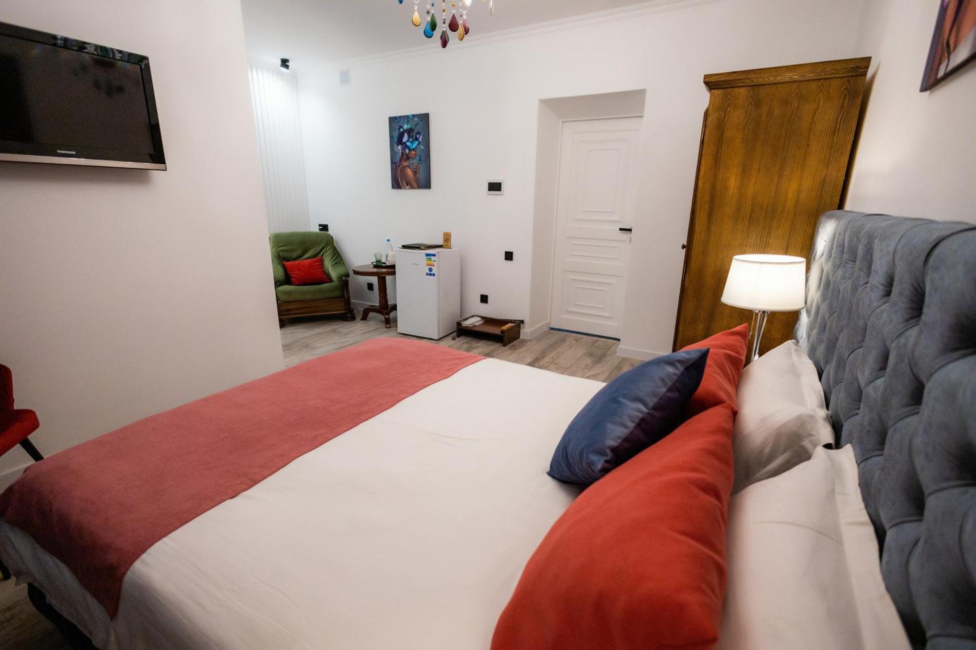 Metelitsa Hotel Karagandy Extérieur photo