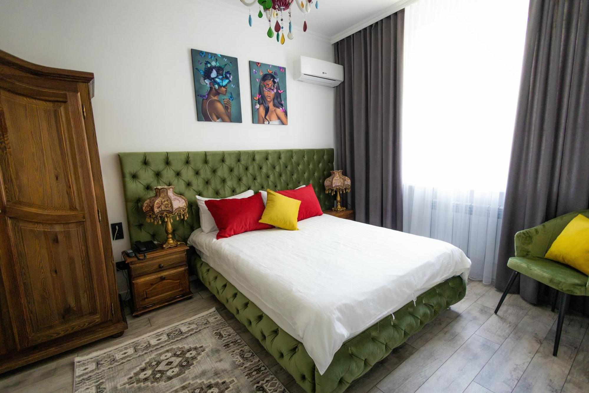 Metelitsa Hotel Karagandy Extérieur photo